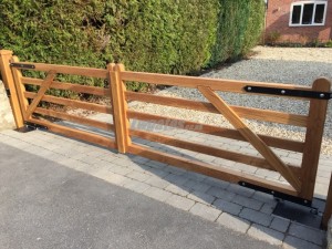 Oak 5bar gates